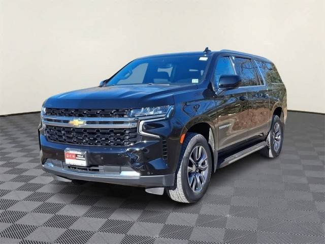 2022 Chevrolet Suburban LS 4WD photo