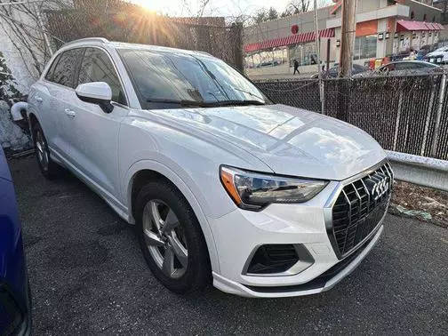 2020 Audi Q3 Premium AWD photo