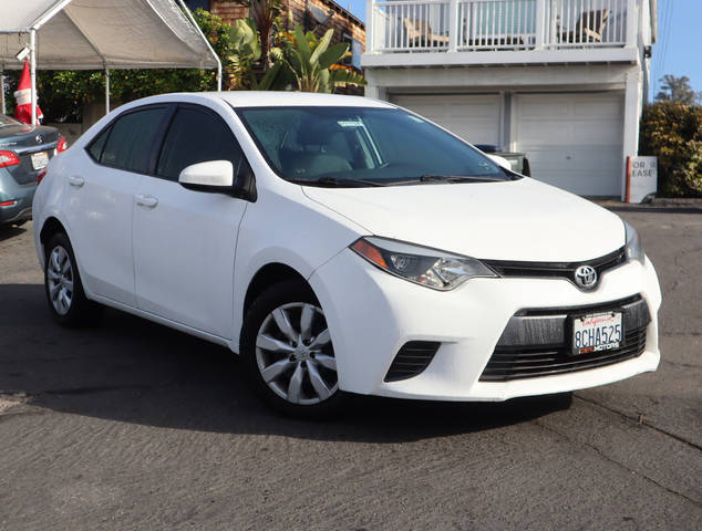 2015 Toyota Corolla LE Plus FWD photo