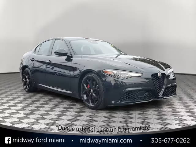 2020 Alfa Romeo Giulia Sport RWD photo