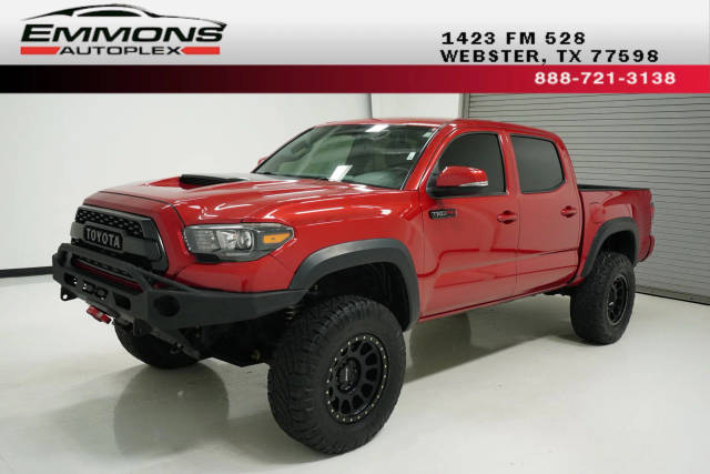 2017 Toyota Tacoma SR 4WD photo