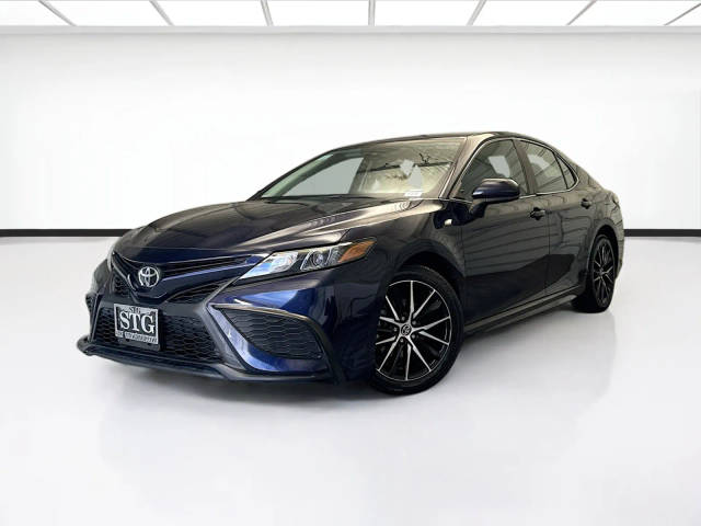 2021 Toyota Camry SE FWD photo