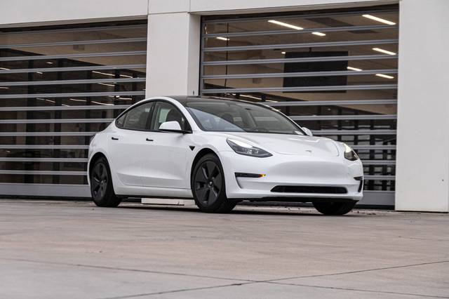 2023 Tesla Model 3  RWD photo