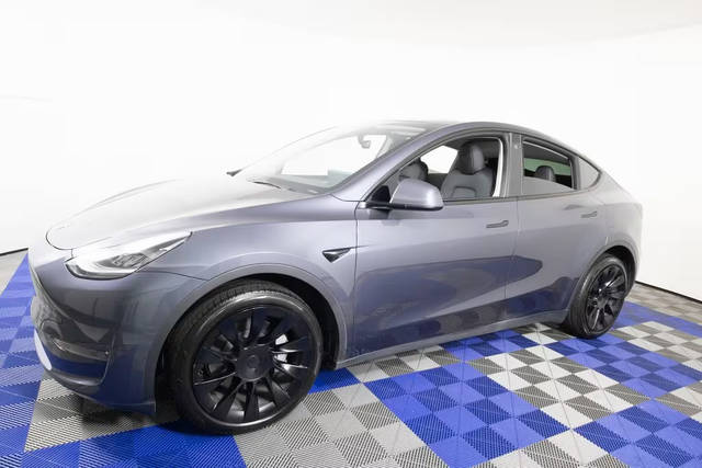 2023 Tesla Model Y Long Range AWD photo