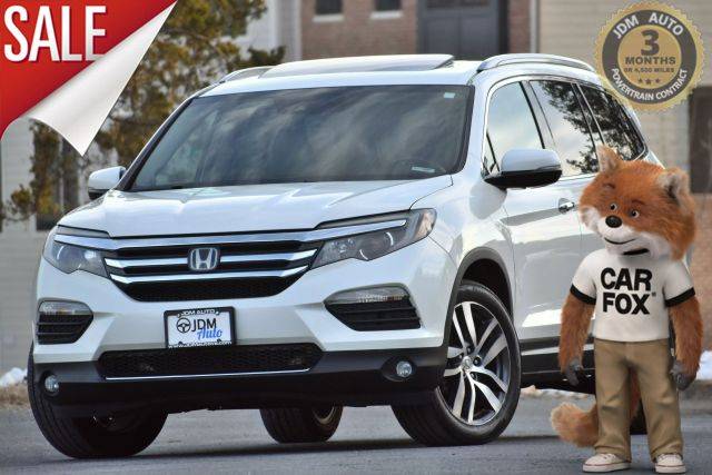 2016 Honda Pilot Touring AWD photo