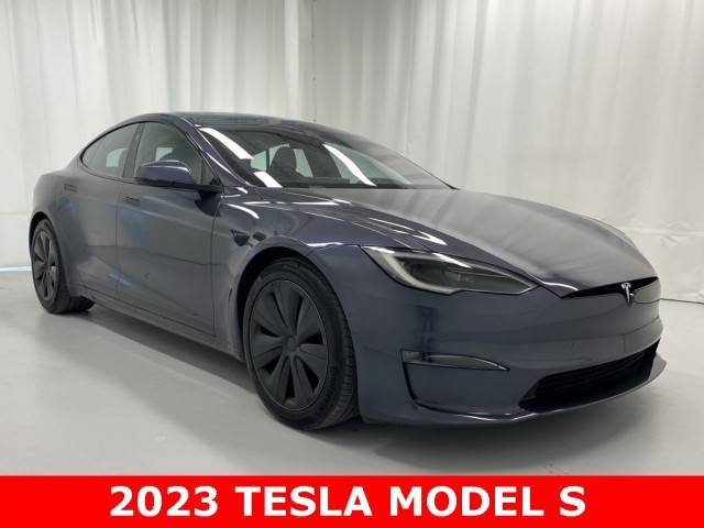 2023 Tesla Model S  AWD photo