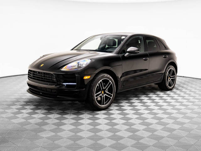 2021 Porsche Macan  AWD photo