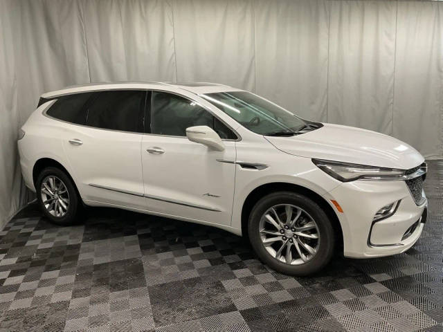 2022 Buick Enclave Avenir AWD photo