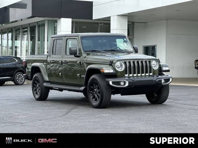 2023 Jeep Gladiator Overland 4WD photo