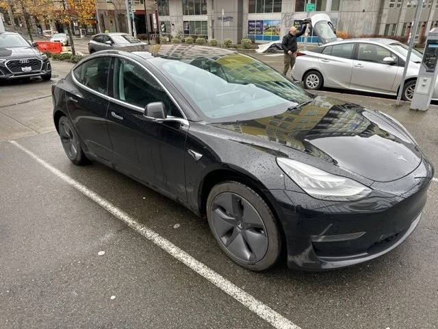 2019 Tesla Model 3 Standard Range RWD photo