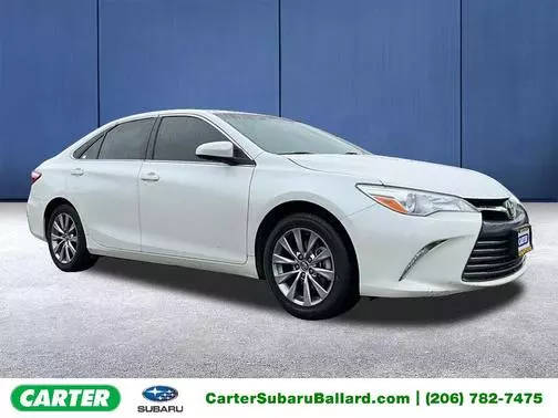 2016 Toyota Camry XLE FWD photo