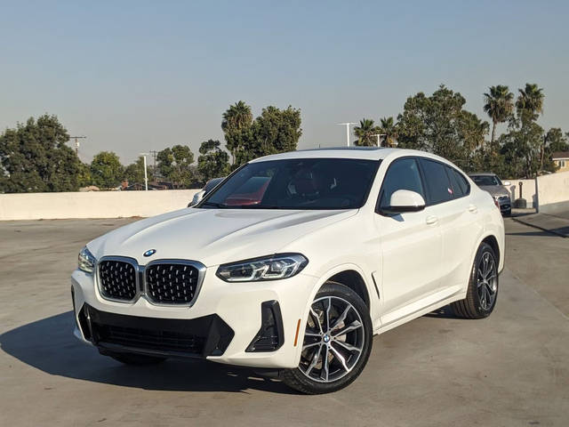 2022 BMW X4 xDrive30i AWD photo