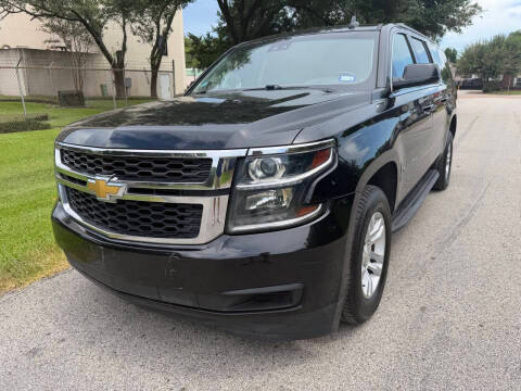 2018 Chevrolet Suburban LT 4WD photo