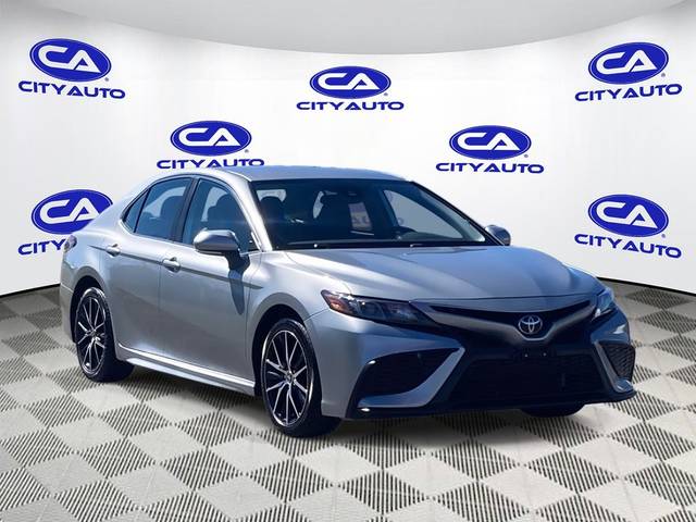 2022 Toyota Camry SE FWD photo