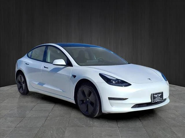 2021 Tesla Model 3 Standard Range Plus RWD photo