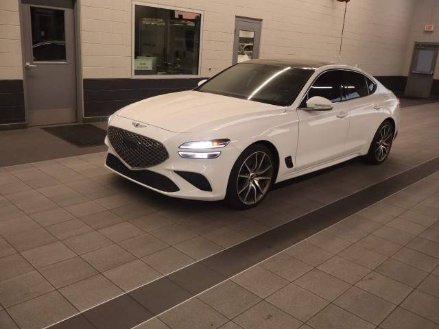 2022 Genesis G70 2.0T AWD photo