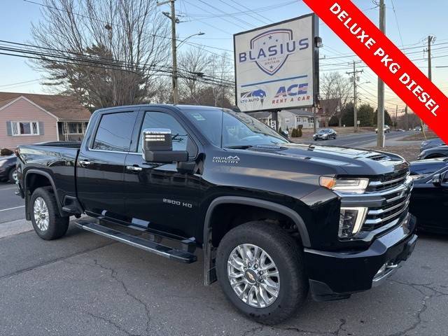 2023 Chevrolet Silverado 2500HD High Country 4WD photo