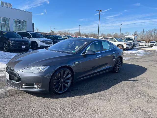 2015 Tesla Model S 85D AWD photo