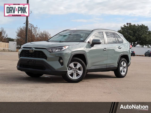 2021 Toyota RAV4 XLE FWD photo