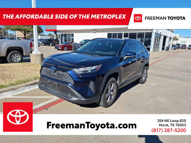 2022 Toyota RAV4 Hybrid XLE AWD photo