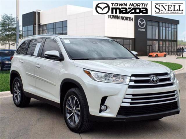 2019 Toyota Highlander XLE AWD photo