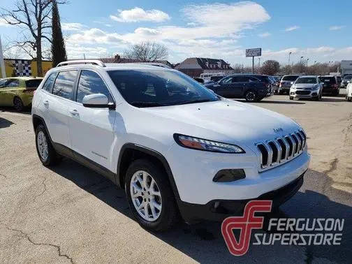 2016 Jeep Cherokee Latitude FWD photo