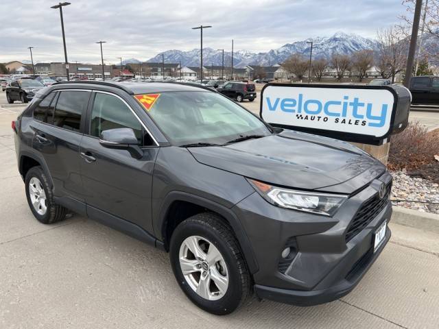 2021 Toyota RAV4 XLE AWD photo