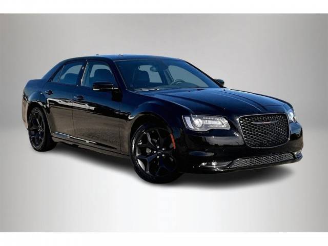 2023 Chrysler 300 300S RWD photo