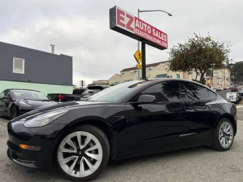 2022 Tesla Model 3  RWD photo