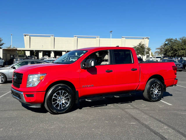 2022 Nissan Titan SV 4WD photo