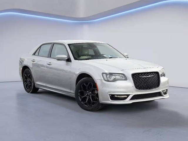 2022 Chrysler 300 Touring L AWD photo