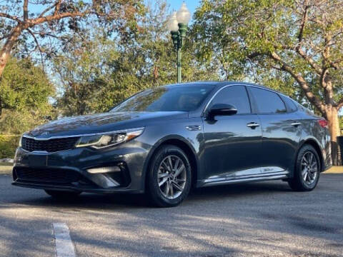 2020 Kia Optima LX FWD photo