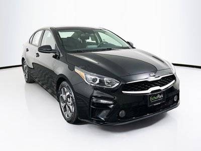 2021 Kia Forte LXS FWD photo