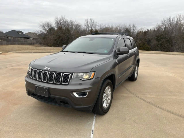 2018 Jeep Grand Cherokee Laredo E 4WD photo