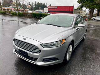 2015 Ford Fusion SE Hybrid FWD photo