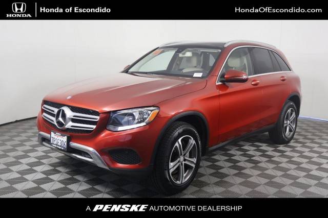 2016 Mercedes-Benz GLC-Class GLC 300 AWD photo