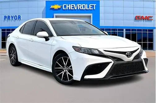 2022 Toyota Camry SE FWD photo