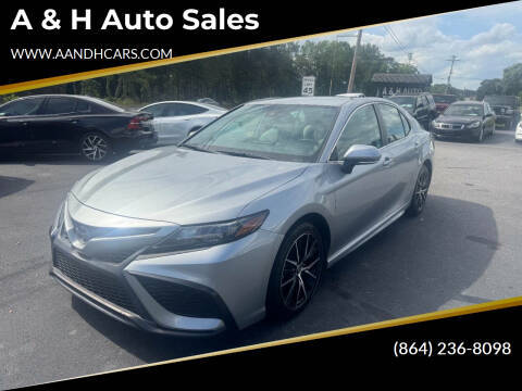 2022 Toyota Camry SE FWD photo