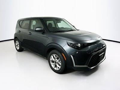 2023 Kia Soul LX FWD photo