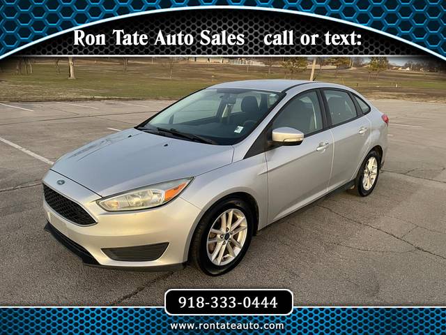 2015 Ford Focus SE FWD photo