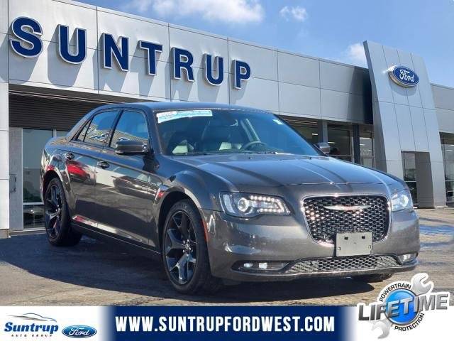 2022 Chrysler 300 300S RWD photo