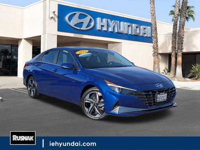 2022 Hyundai Elantra SEL FWD photo