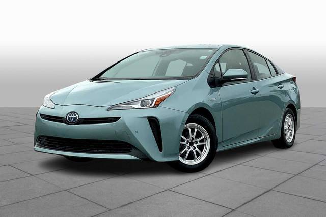 2022 Toyota Prius LE FWD photo