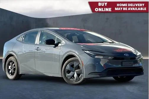 2023 Toyota Prius LE FWD photo