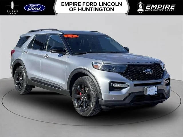 2022 Ford Explorer ST 4WD photo