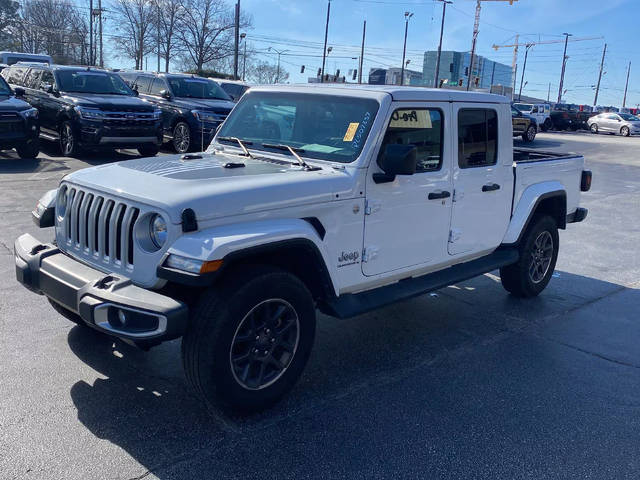 2023 Jeep Gladiator Overland 4WD photo