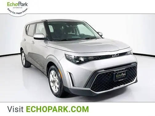 2023 Kia Soul LX FWD photo