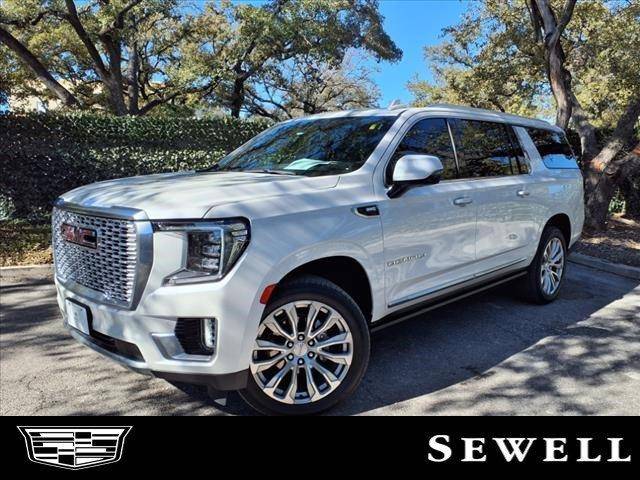 2022 GMC Yukon XL Denali 4WD photo