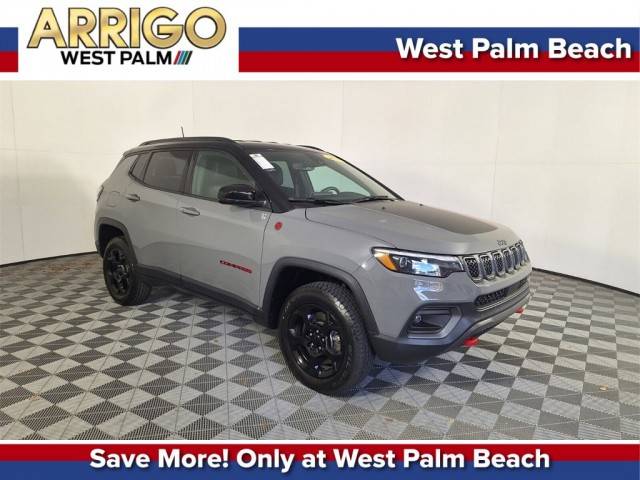 2023 Jeep Compass Trailhawk 4WD photo