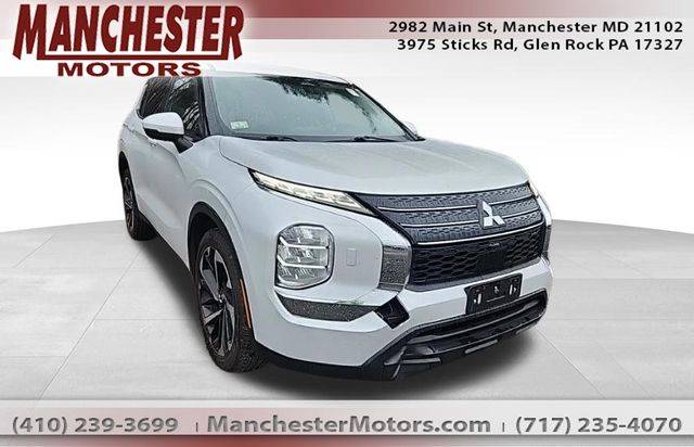 2022 Mitsubishi Outlander ES 4WD photo